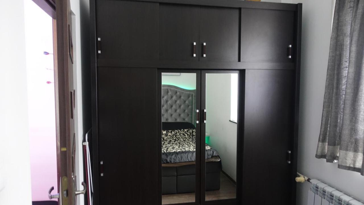Apartament Neon Gdynia Luaran gambar