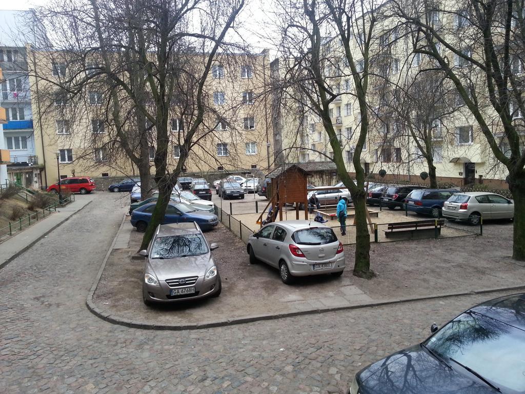 Apartament Neon Gdynia Bilik gambar